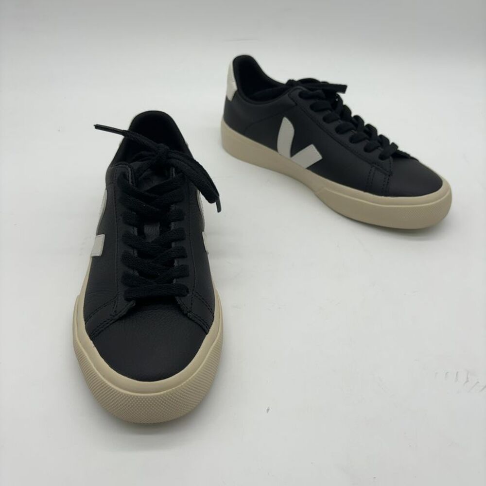 VEJA Campo Leather Sneaker